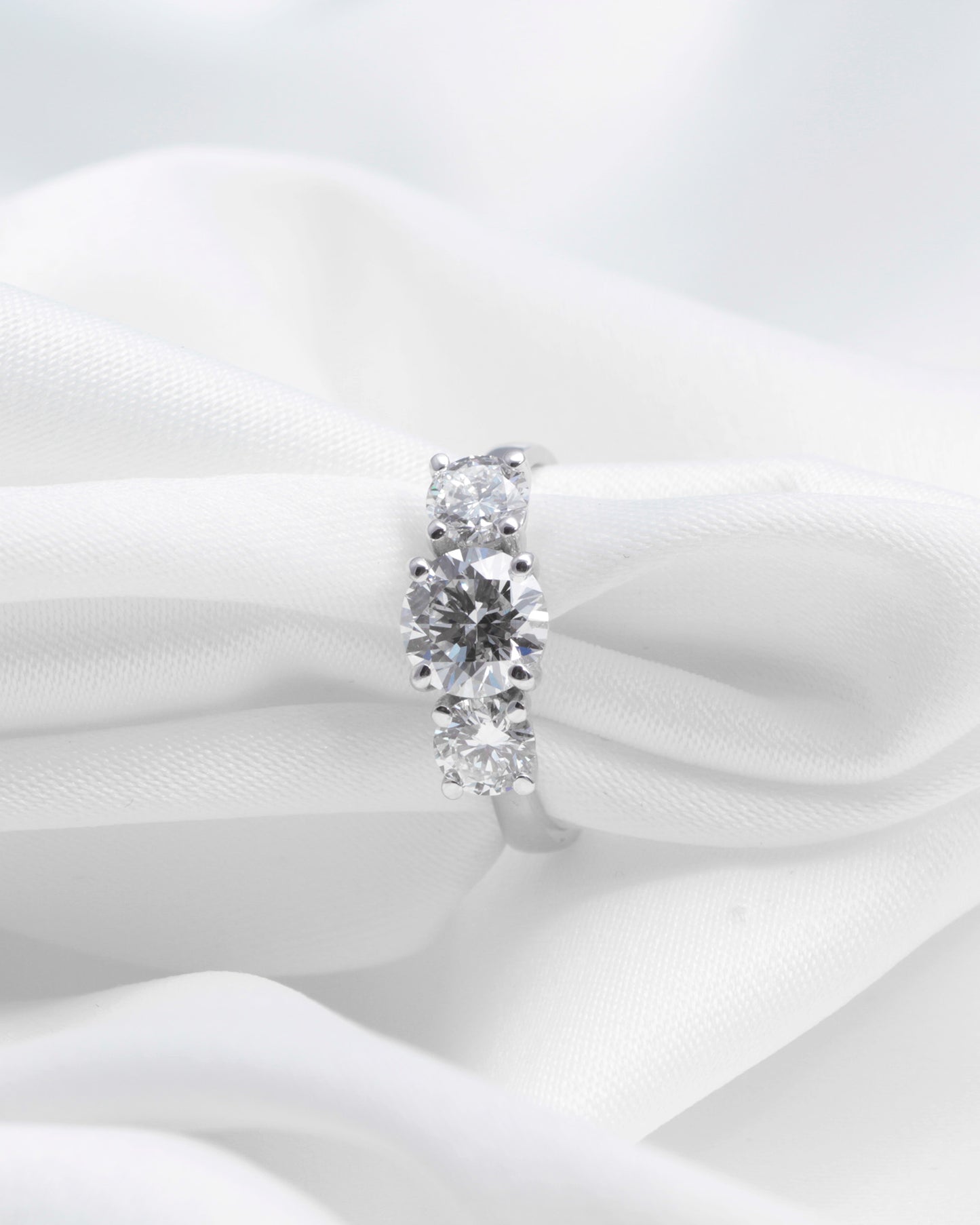 ANILLO TRILOGY 1.05CT