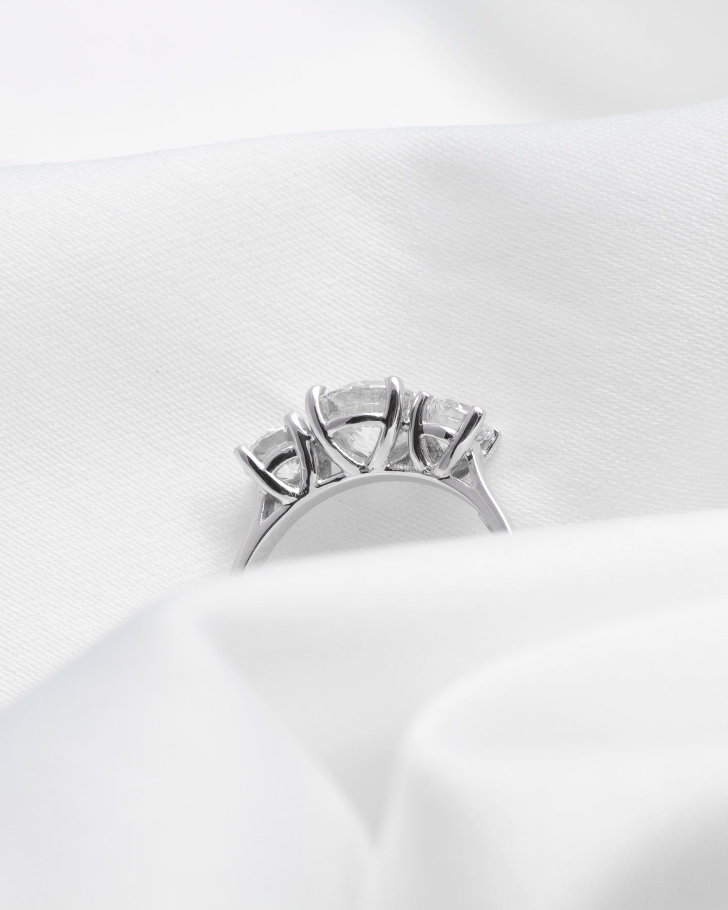 ANILLO TRILOGY 1.05CT
